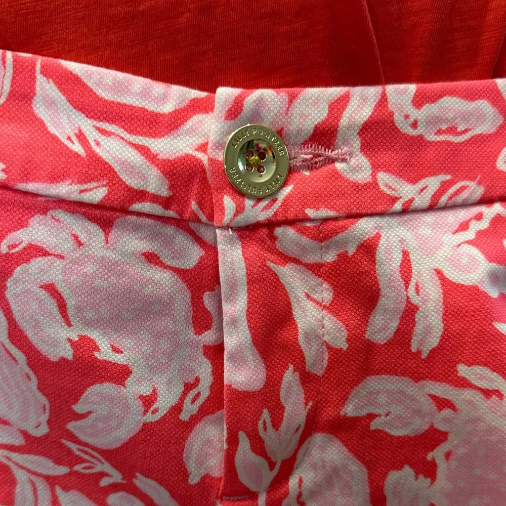Lilly Pulitzer buttercup stretch shorts: size 4 and an 8 NWT retails$74 🦀 - Picture 4 of 7
